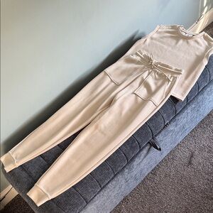 Cream Sleeveless Jogger Set